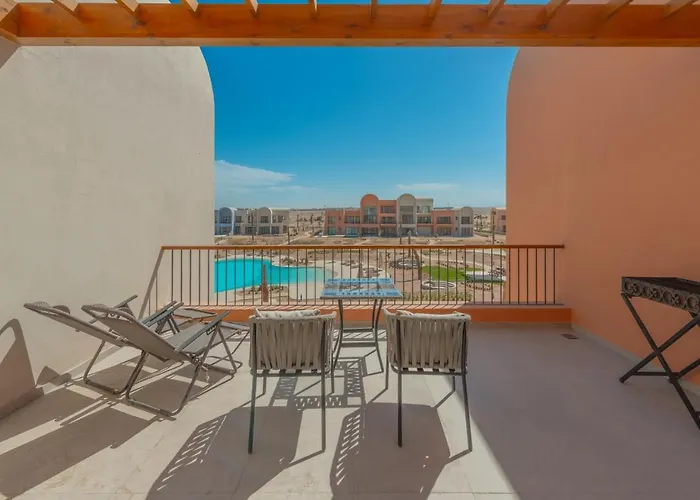 Sophisticated 1br 1,5 Bath Duplex - Kamaran El Gouna, Pool View & Access