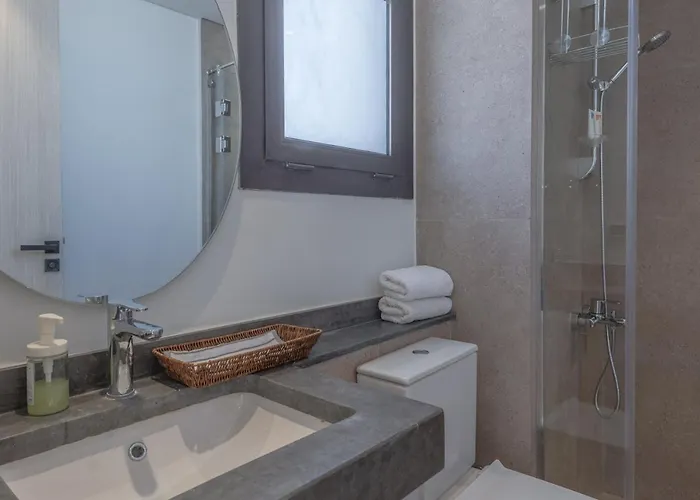 Sophisticated 1br 1,5 Bath Duplex - Kamaran El Gouna, Pool View & Access * الغردقة