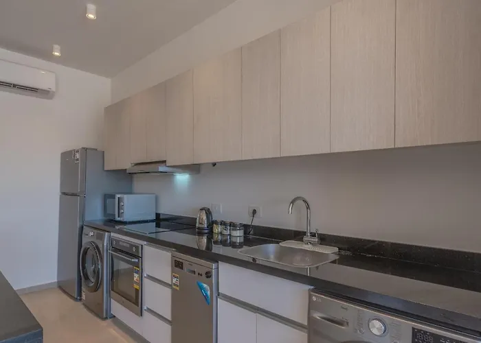 Sophisticated 1br 1,5 Bath Duplex - Kamaran El Gouna, Pool View & Access