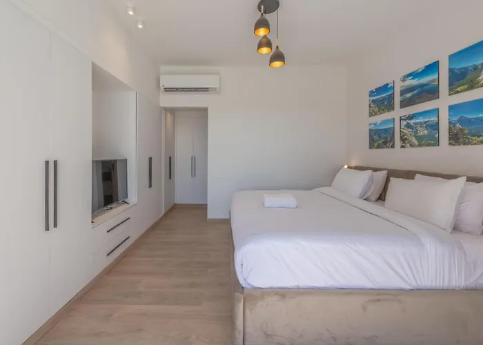 Sophisticated 1br 1,5 Bath Duplex - Kamaran El Gouna, Pool View & Access *
