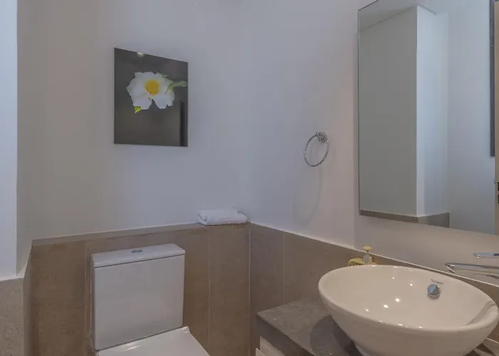 Sophisticated 1br 1,5 Bath Duplex - Kamaran El Gouna, Pool View & Access شقة *